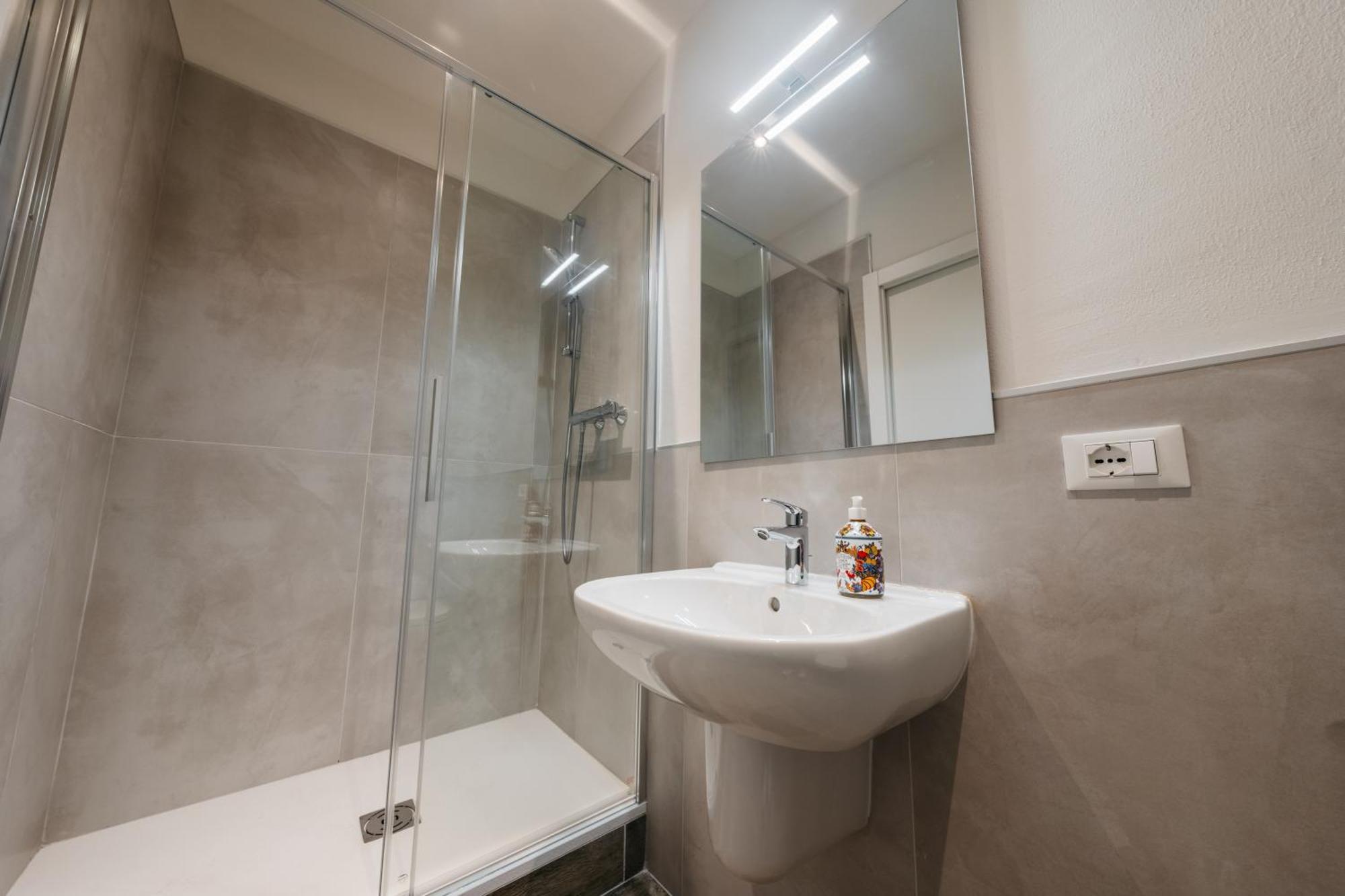 Porta Nuova Suites Верона Екстер'єр фото